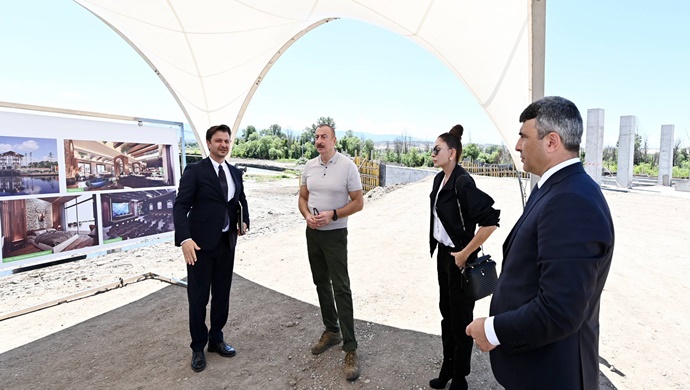 İlham Əliyev və birinci xanım Mehriban Əliyeva Zəngilan rayonunda “Ağıllı kənd” layihəsinin birinci mərhələsi üzrə açılış mərasimində iştirak ediblər