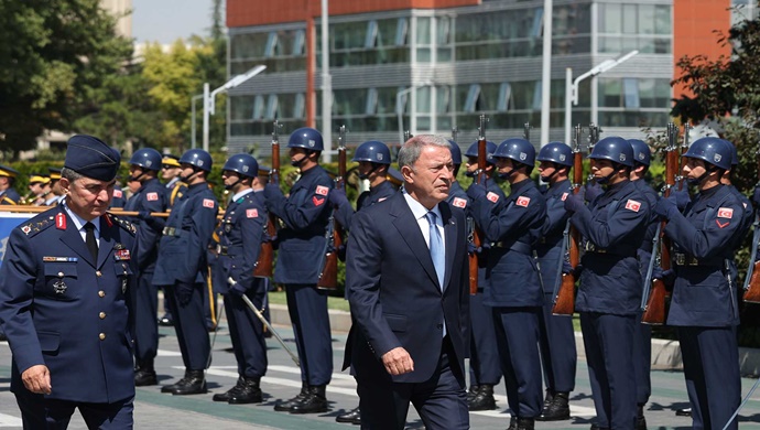 Hava Kuvvetleri Komutanlığında Devir-Teslim: Emekliye Ayrılan Org. Hasan Küçükakyüz Görevi Org. Atilla Gülan’a Devretti