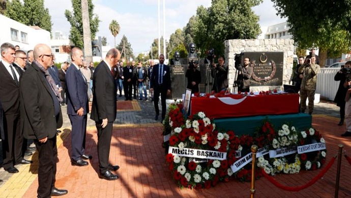 “Bize düşen görev, Halil Paşa’nın büstünün yapılmasıdır”