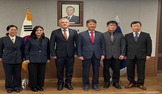 Meeting of Ambassador with the President of Yeungnam University of Korea