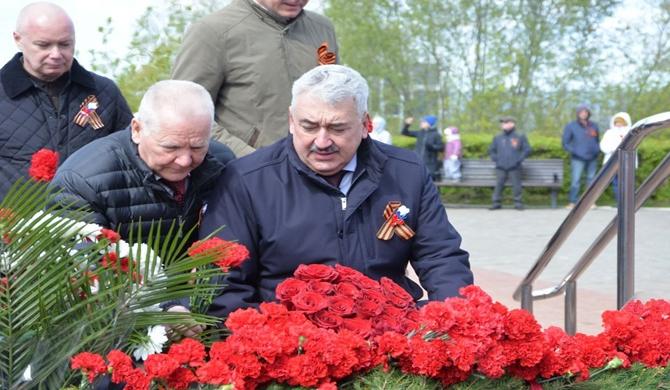 Mitingler, konserler, ağaç dikimi: Birleşik Rusya, Zafer Bayramı’nda ülke çapında etkinlikler düzenliyor