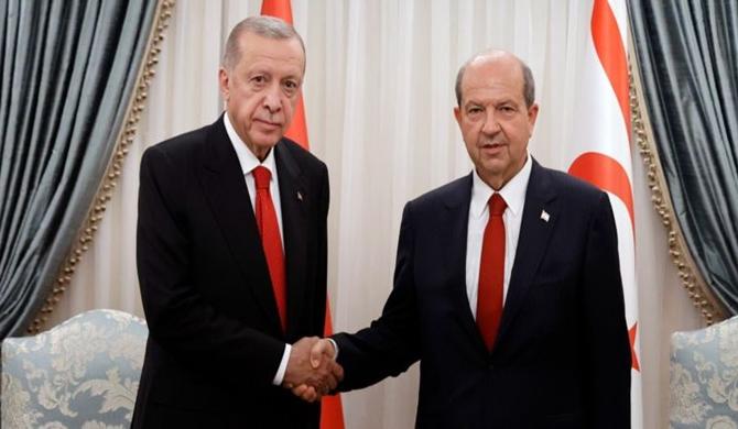 Cumhurbaşkanı Ersin Tatar, Türkiye Cumhuriyeti Cumhurbaşkanı Recep Tayyip Erdoğan’la bayramlaştı