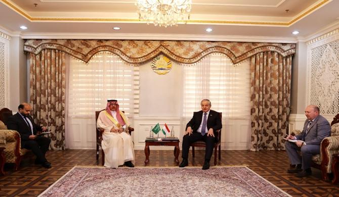 The meeting of the Minister with the Ambassador of Saudi Arabia