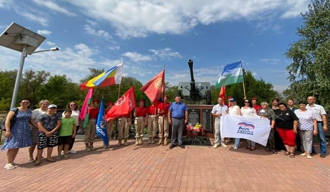 Birleşik Rusya’nın desteğiyle Rostov bölgesinde bir araba mitingi düzenlendi