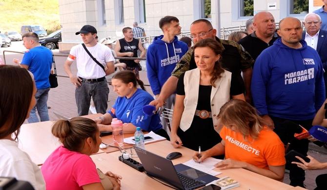 United Russia ve MGER, Kursk’taki geçici barınma merkezlerindeki çocuklara yönelik bir dizi boş zaman etkinliği başlatıyor