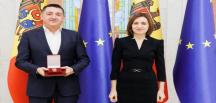 Moldova Prezidenti soydaşımızı medal ilə təltif edib