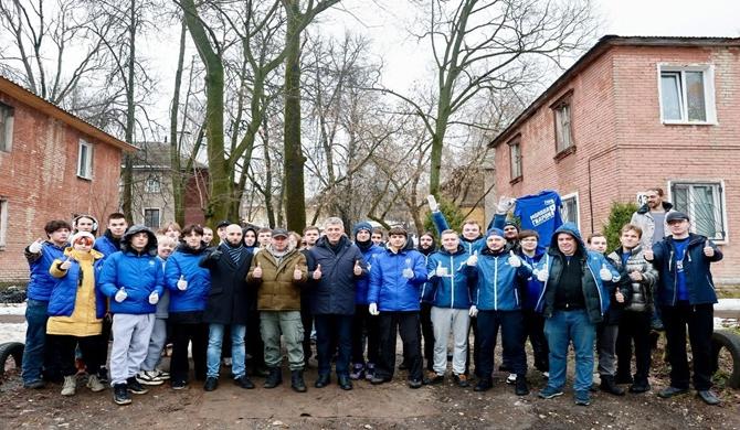 Nizhny Novgorod’da Birleşik Rusya, SVO gazilerinin çalışacağı bir işletmenin çalışmalarını organize etmeye yardımcı oldu