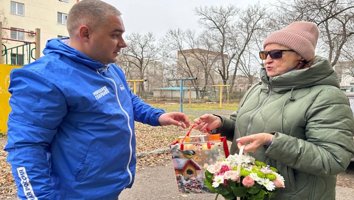 «Молодая Гвардия Единой России» поздравила сотрудников органов внутренних дел по всей стране