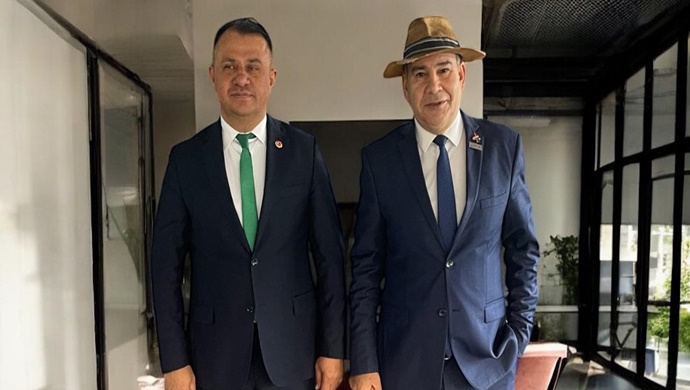 Bekir Ayaz 1453 Kral Medya Yayın Grubu Başkanı Abdullah Yiğit ile Stratejik Buluşma