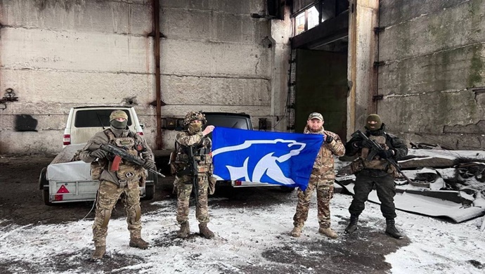 Автомобили, средства РЭБ, тепловизоры, печки-«буржуйки», масксети: реготделения «Единой России» отправили новые партии грузов за «ленту»